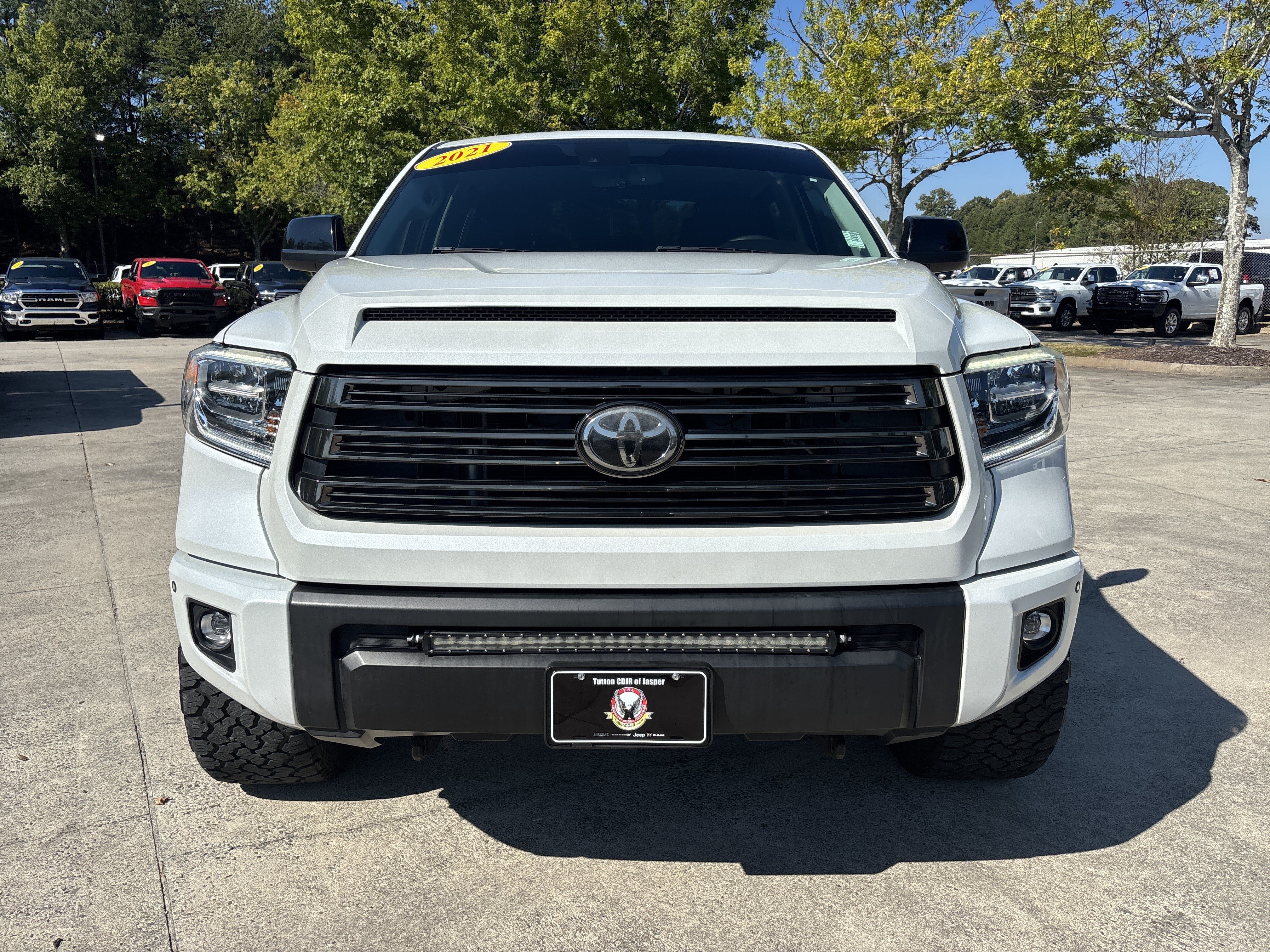 Used 2021 Toyota Tundra Limited w/ Limited Premium Package AWD/4WD image 2