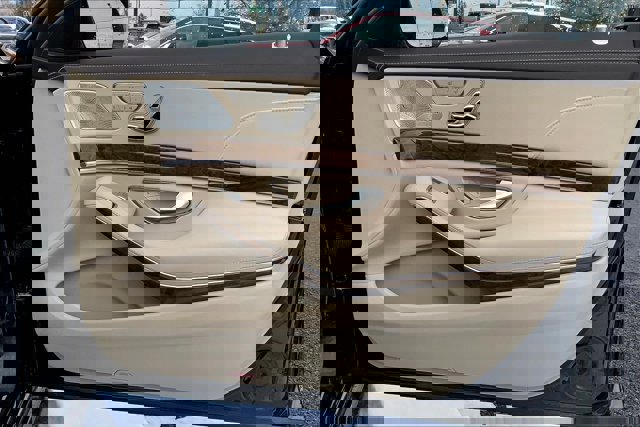 Used 2016 Mercedes-Benz S 550 Sedan image 23