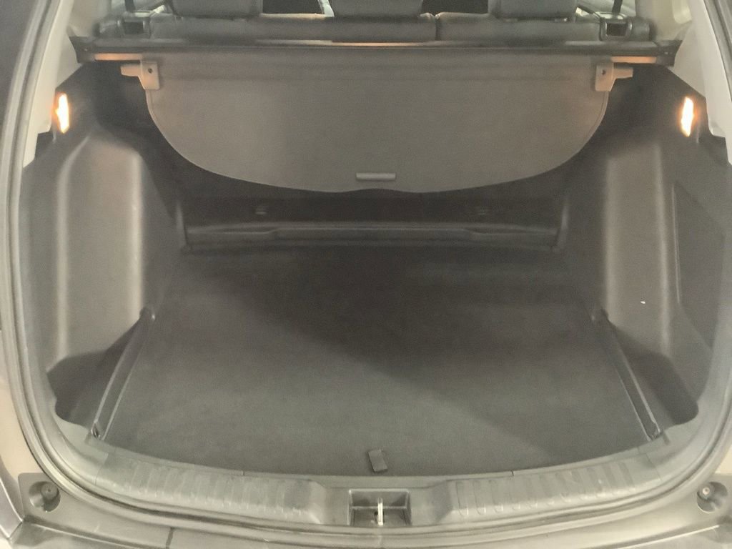 Used 2018 Honda CR-V Touring image 25