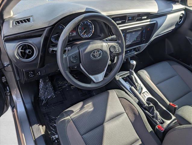 Used 2018 Toyota Corolla LE image 9
