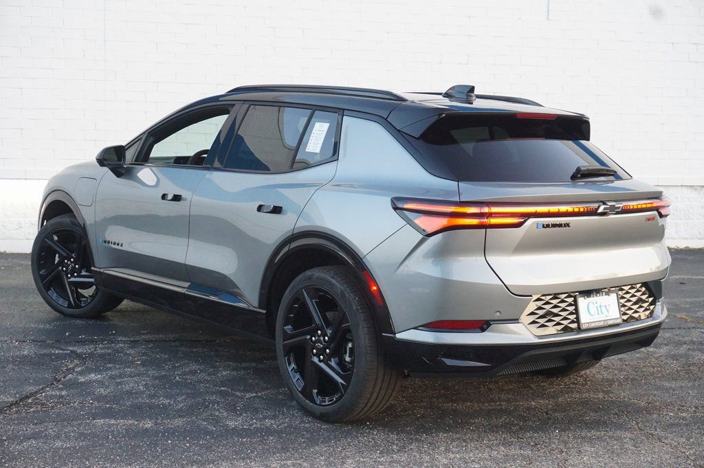 New 2026 Chevrolet Equinox EV RS image 7