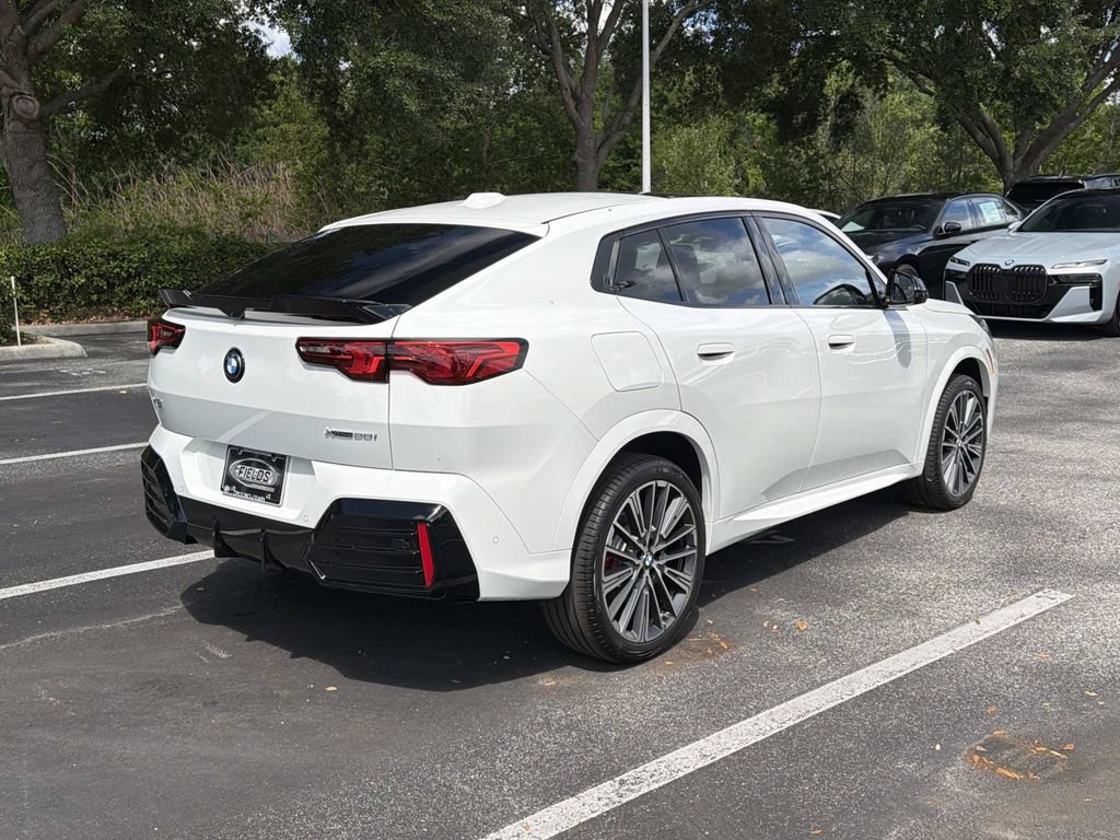 New 2026 BMW X2 xDrive28i w/ Technology Package AWD/4WD image 4