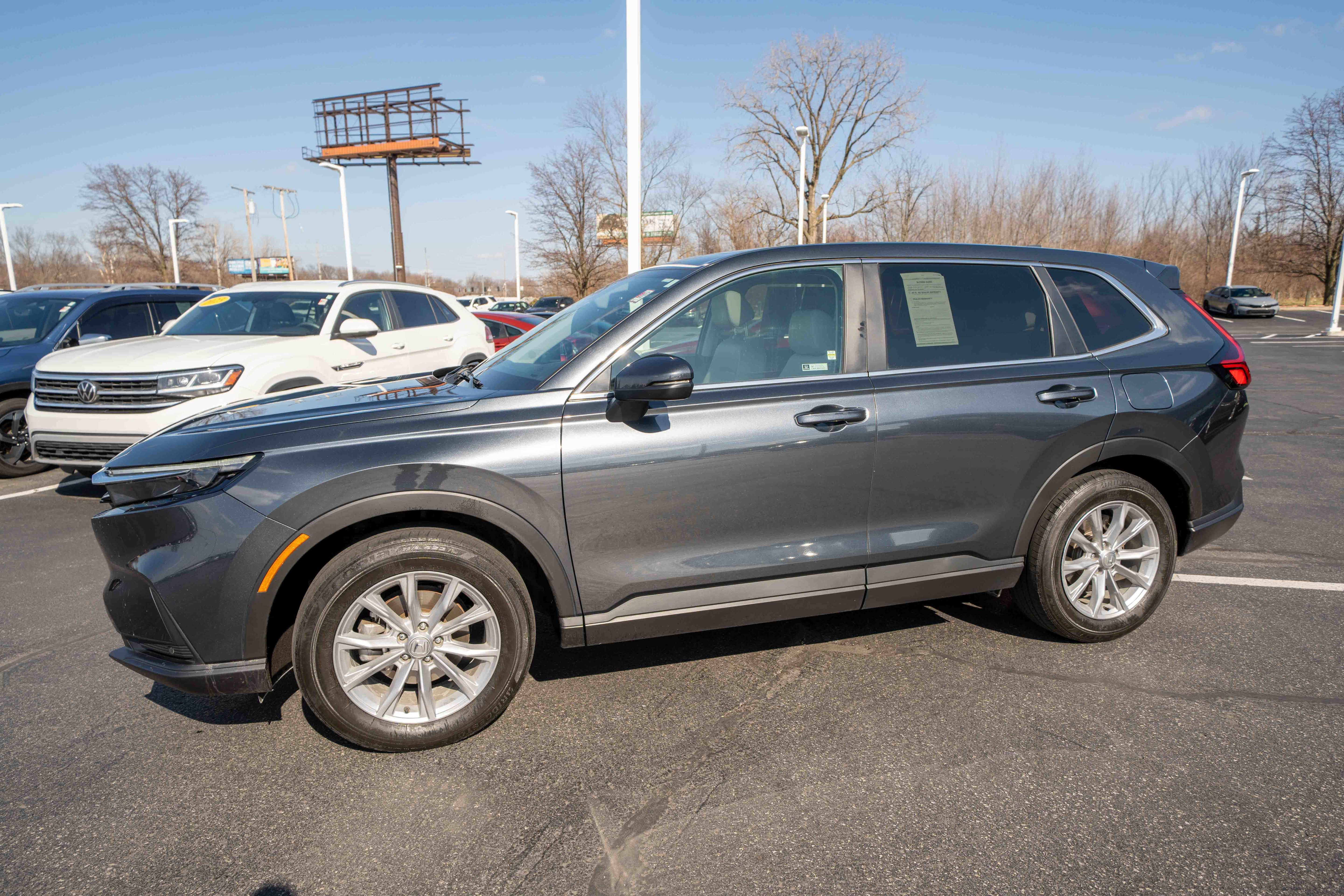 Used 2023 Honda CR-V EX-L image 3