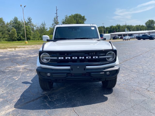 Used 2025 Ford Bronco Outer Banks AWD/4WD image 14