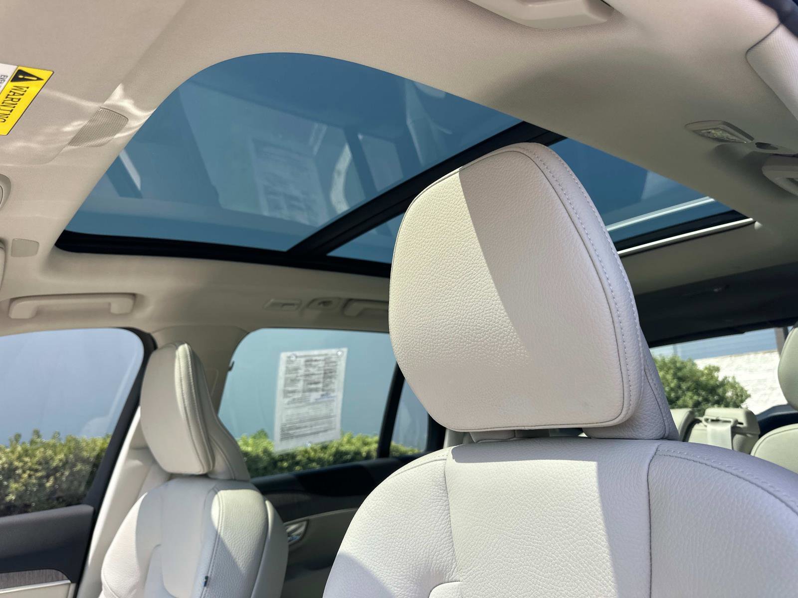 Certified 2023 Volvo XC90 T8 Plus w/ Protection Package Premier image 29