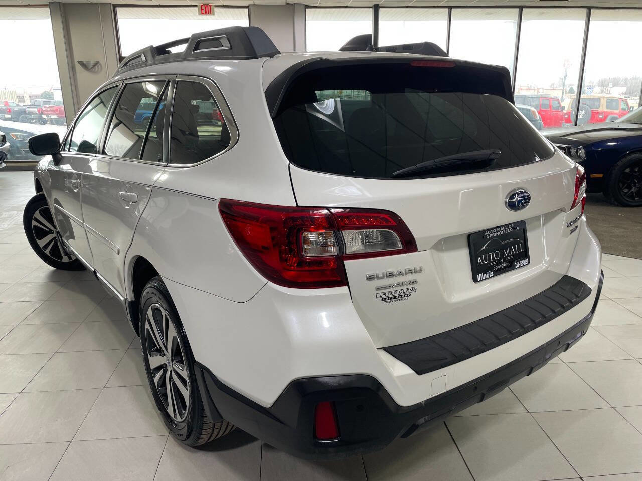 Used 2018 Subaru Outback 3.6R Limited image 5