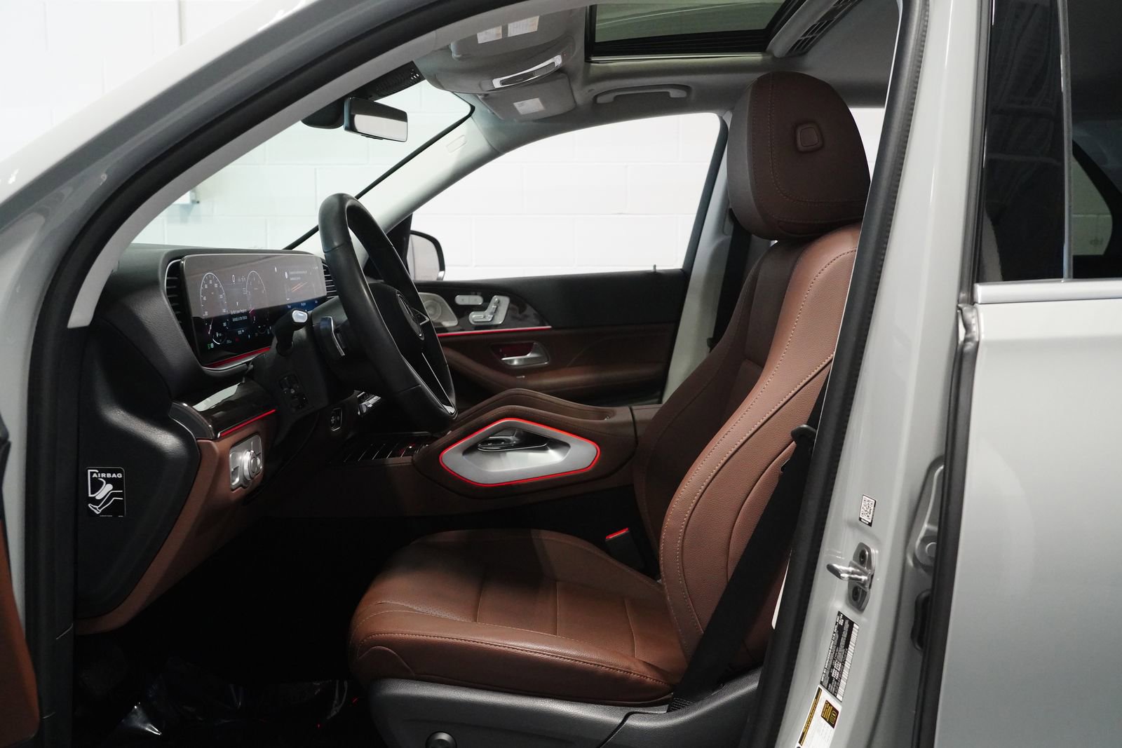 Used 2024 Mercedes-Benz GLE 350 4MATIC image 11