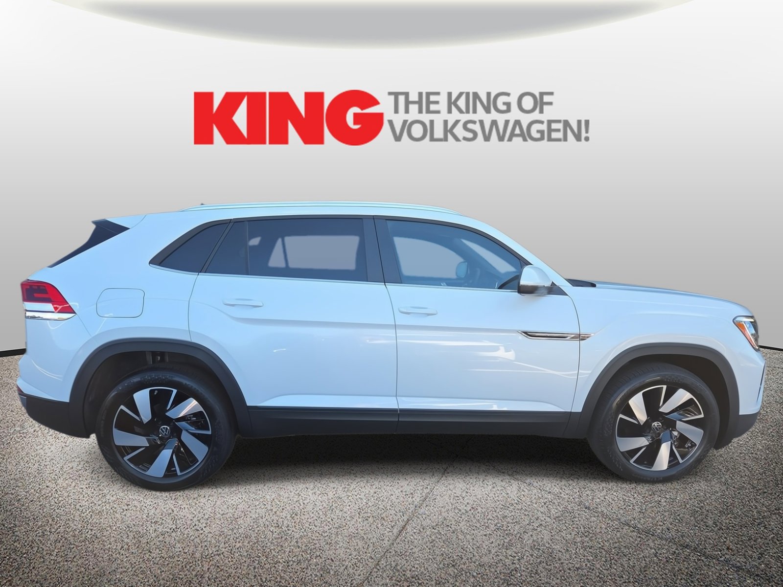 New 2026 Volkswagen Atlas Cross Sport SE image 8