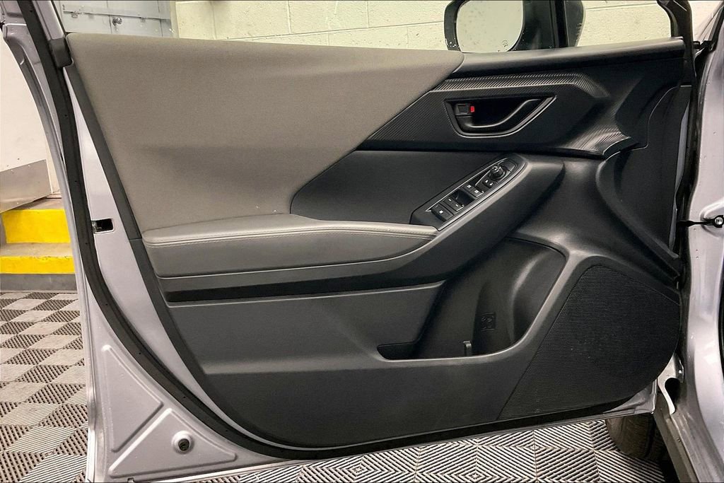 Used 2025 Subaru Crosstrek 2.0i Premium image 21