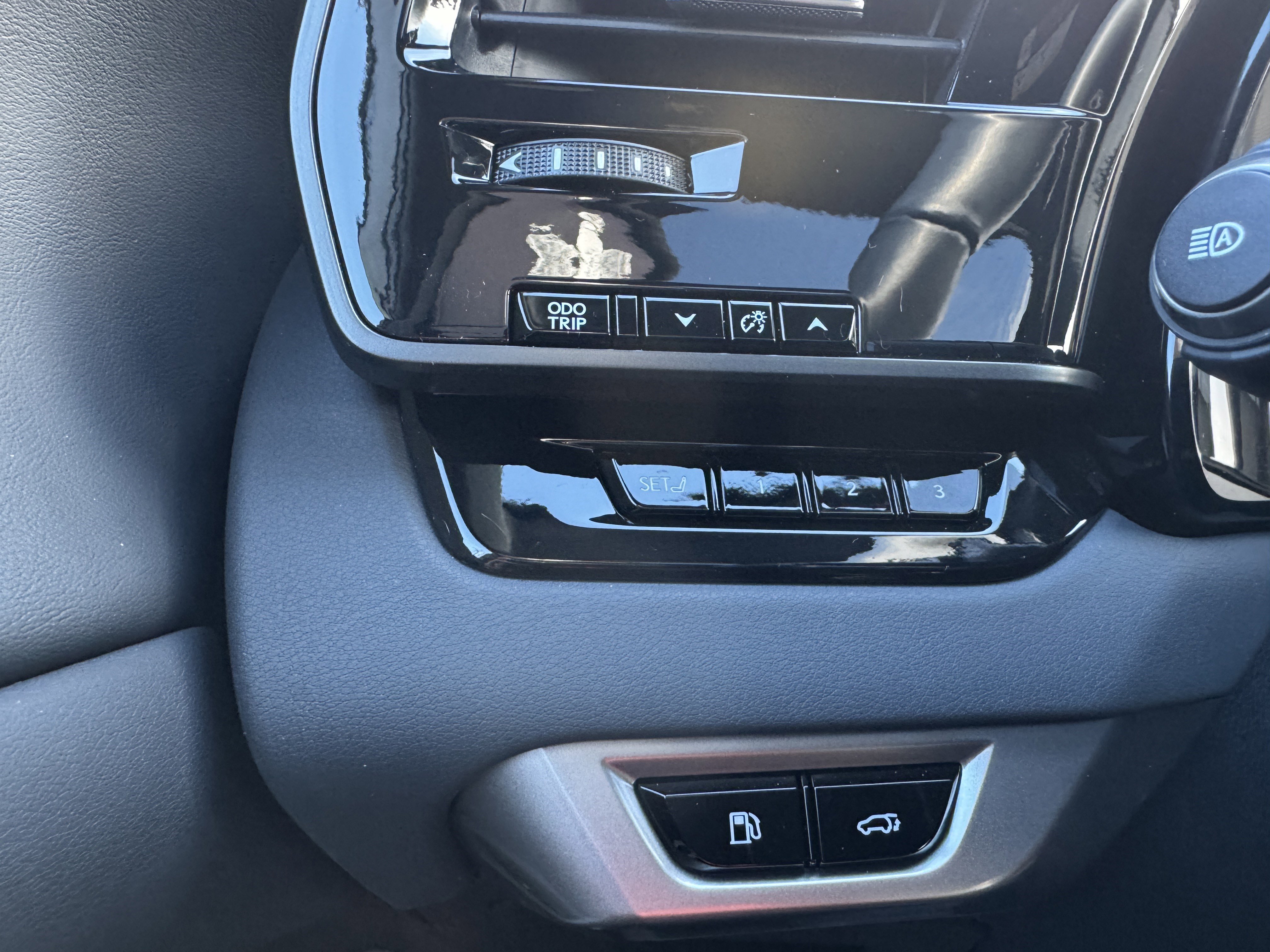 Used 2024 Lexus RX 350 Premium image 34