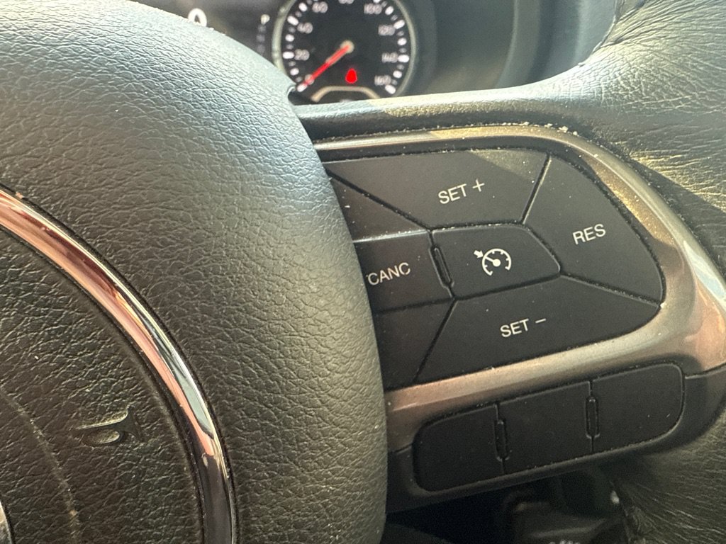 Used 2022 Jeep Renegade Limited w/ Sun, Sound & Wheels Group AWD/4WD image 20