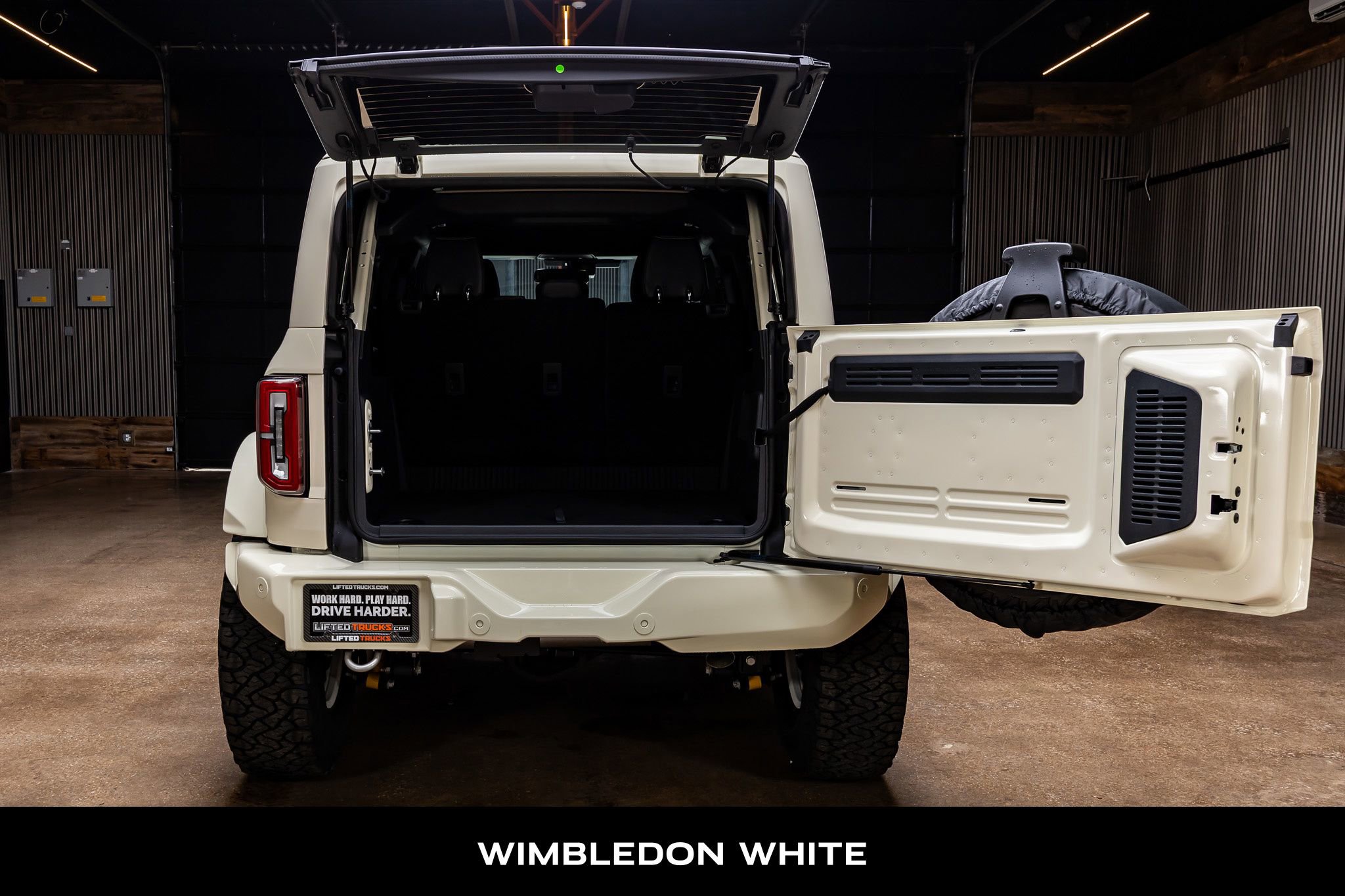 Used 2026 Ford Bronco Outer Banks AWD/4WD image 9