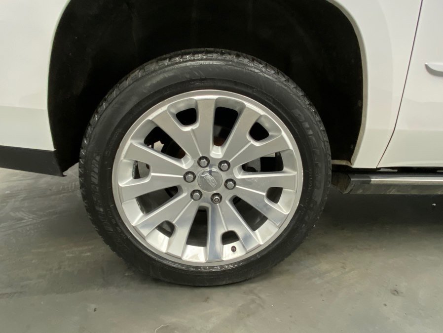 Used 2016 Cadillac Escalade ESV Premium image 17