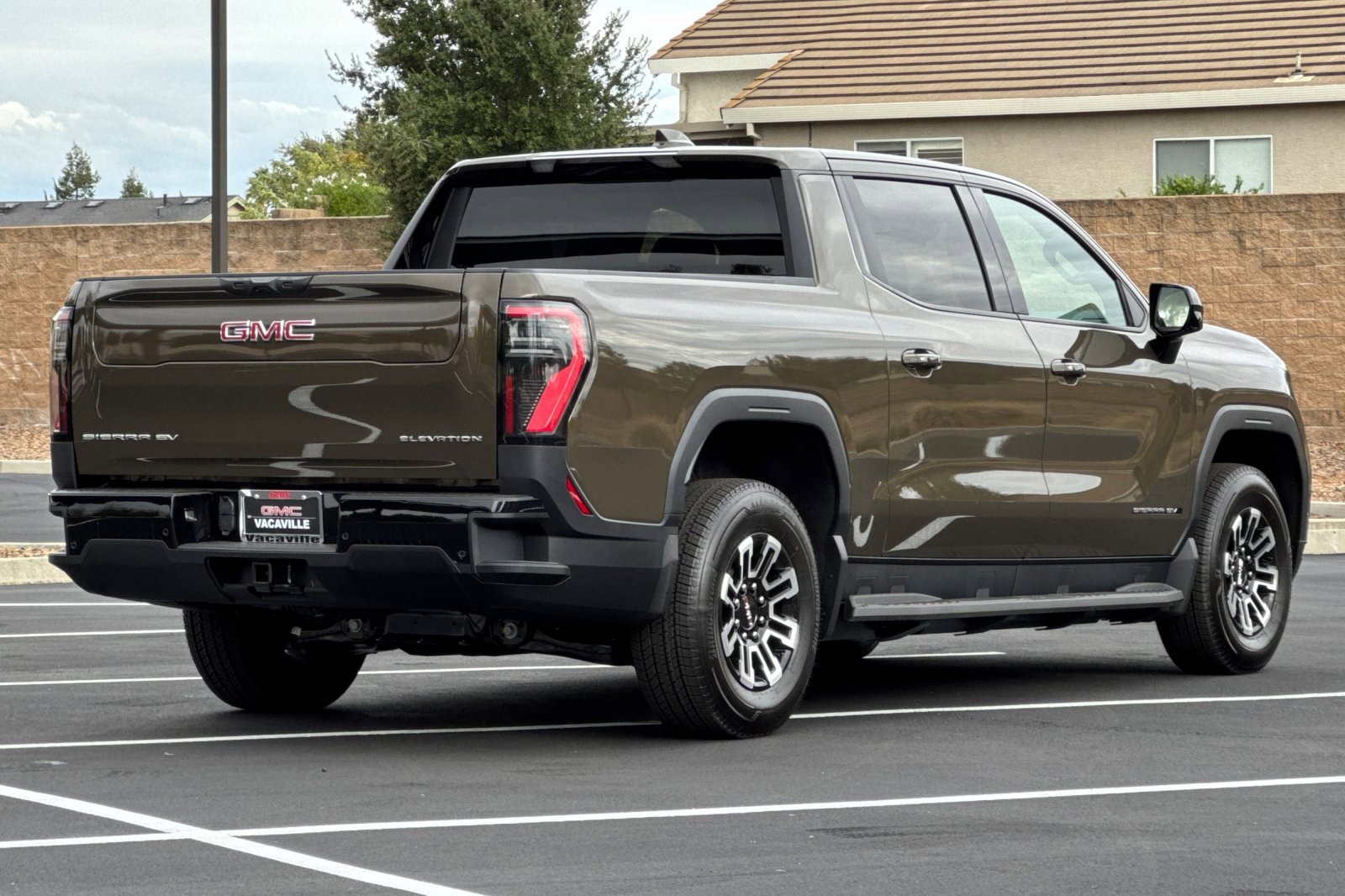 New 2026 GMC Sierra EV Elevation image 5