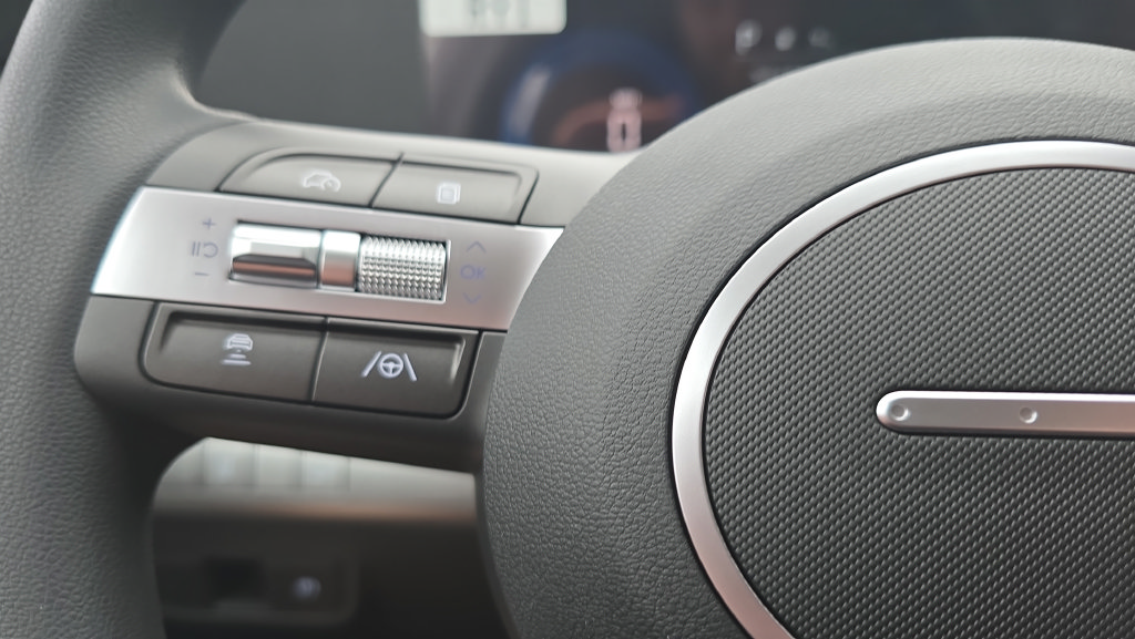 New 2027 Hyundai Kona SE FWD image 21