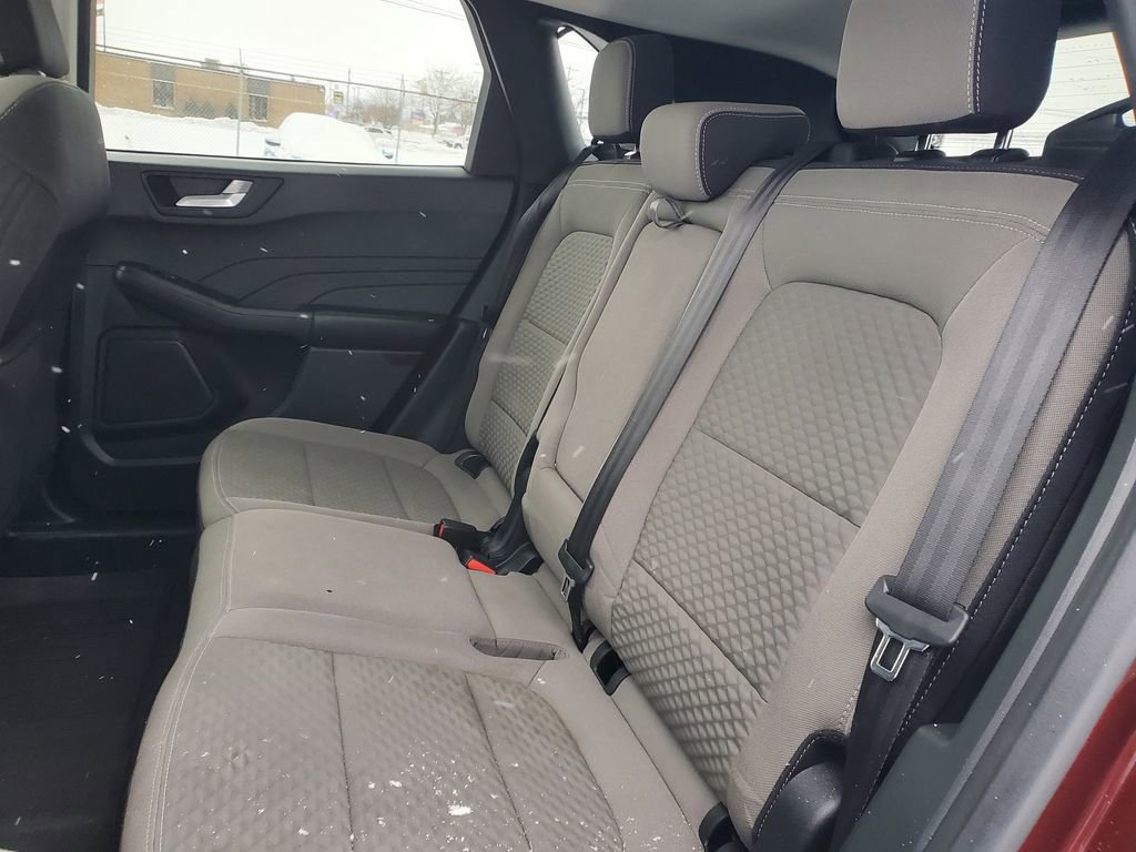 Used 2021 Ford Escape SE w/ SE Sport Appearance Package image 27