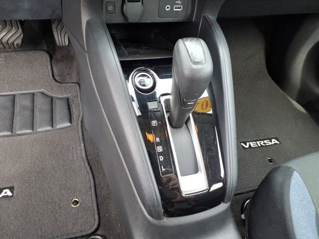 Used 2024 Nissan Versa SV FWD image 11
