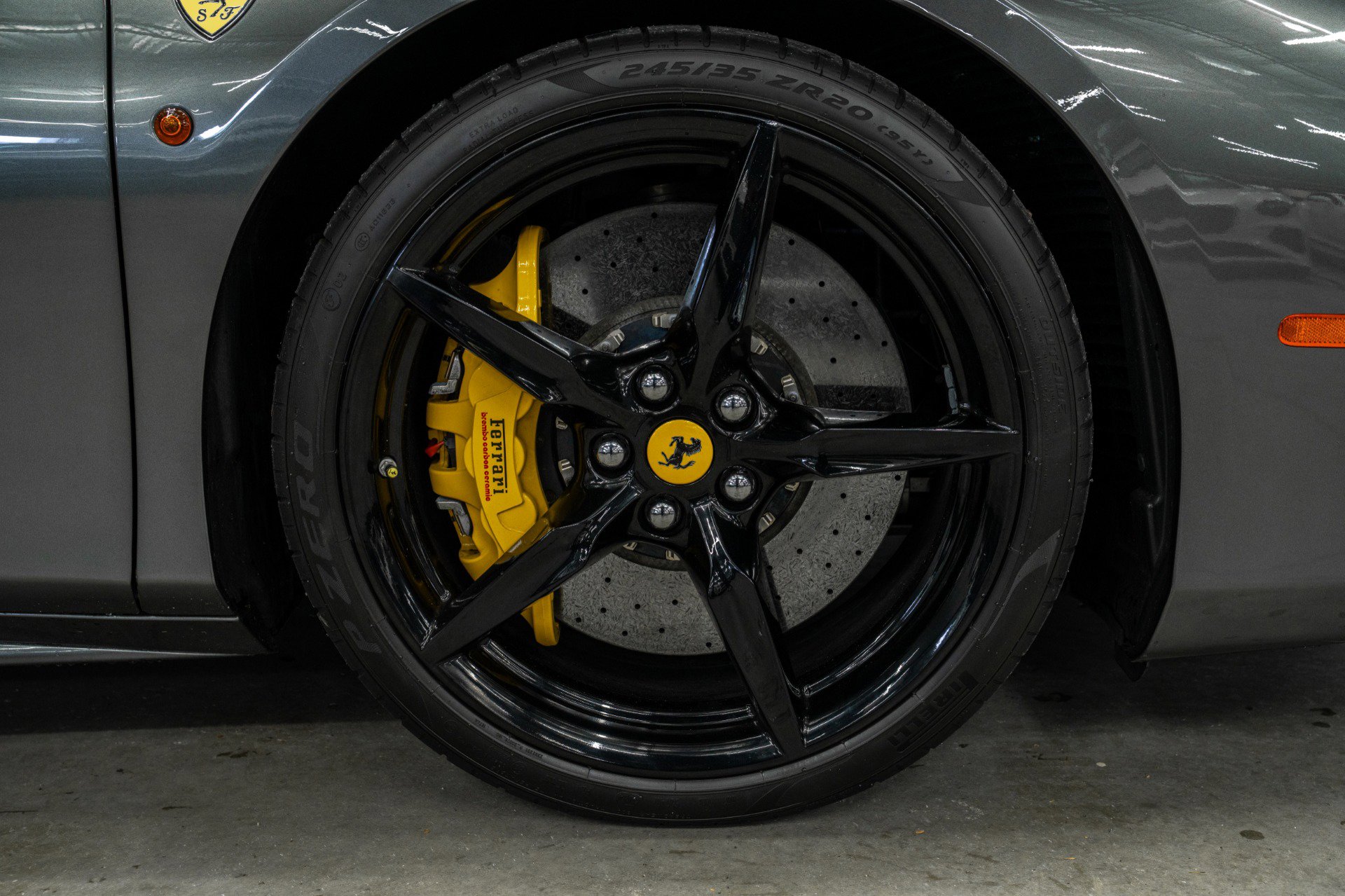 Used 2017 Ferrari 488 GTB RWD image 42