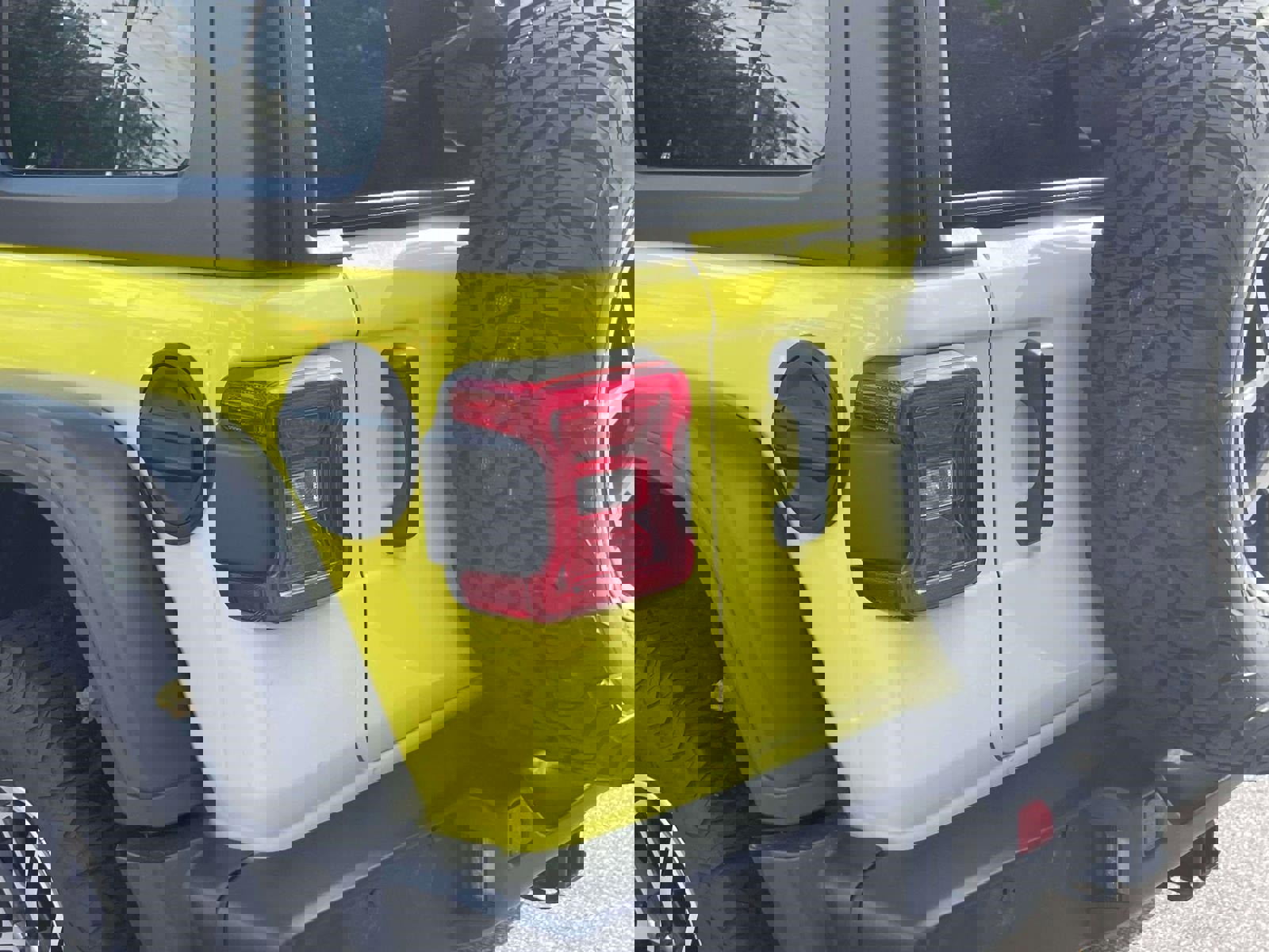 Used 2024 Jeep Wrangler Unlimited Rubicon image 11