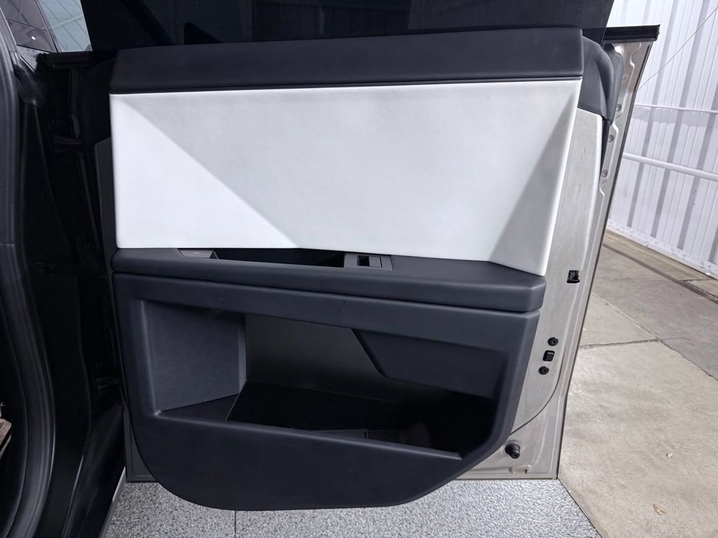 Used 2024 Tesla Cybertruck Cyberbeast AWD/4WD image 44
