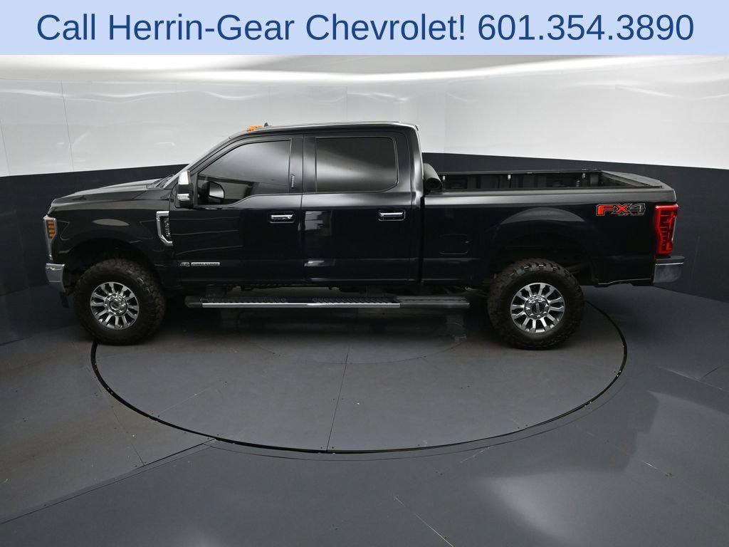 Used 2019 Ford F250 Lariat w/ Lariat Ultimate Package AWD/4WD image 32