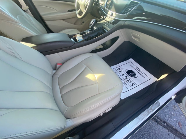 Used 2017 Buick LaCrosse Preferred image 24