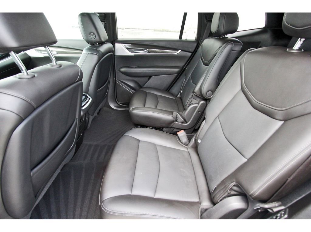 Certified 2023 Cadillac XT6 Sport w/ Technology Package image 7