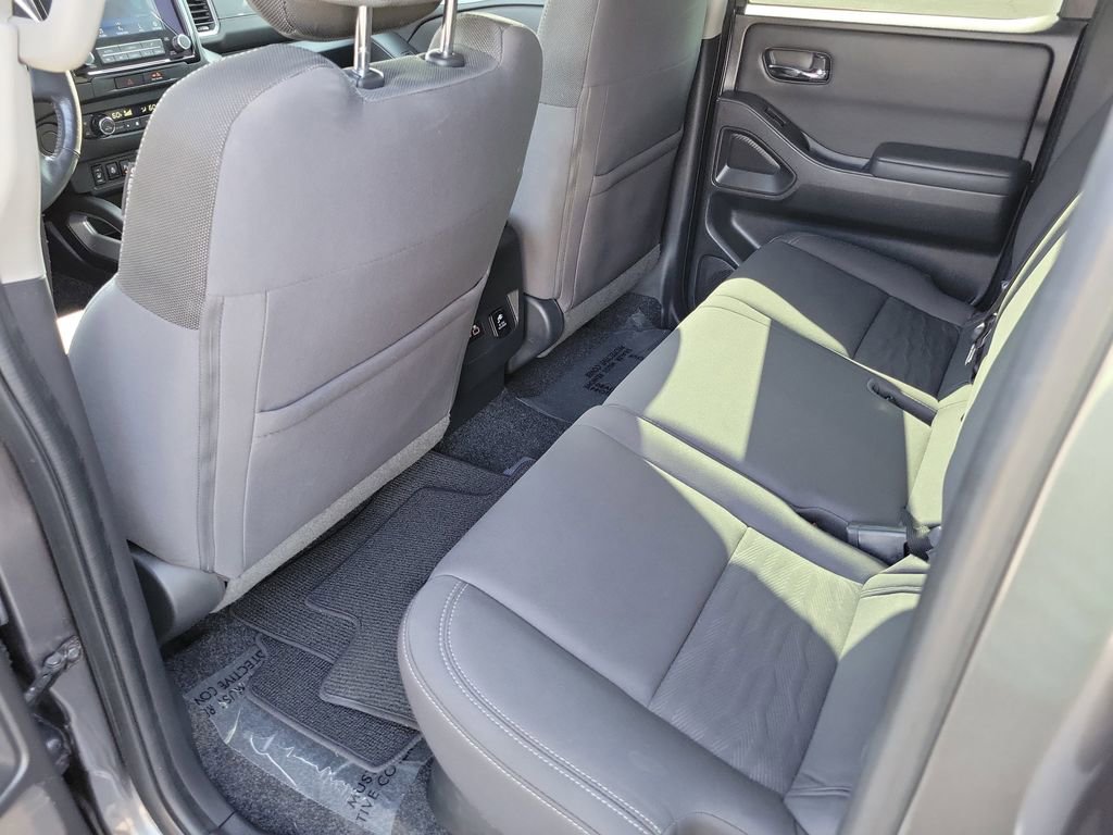 Used 2022 Nissan Frontier SV RWD image 23