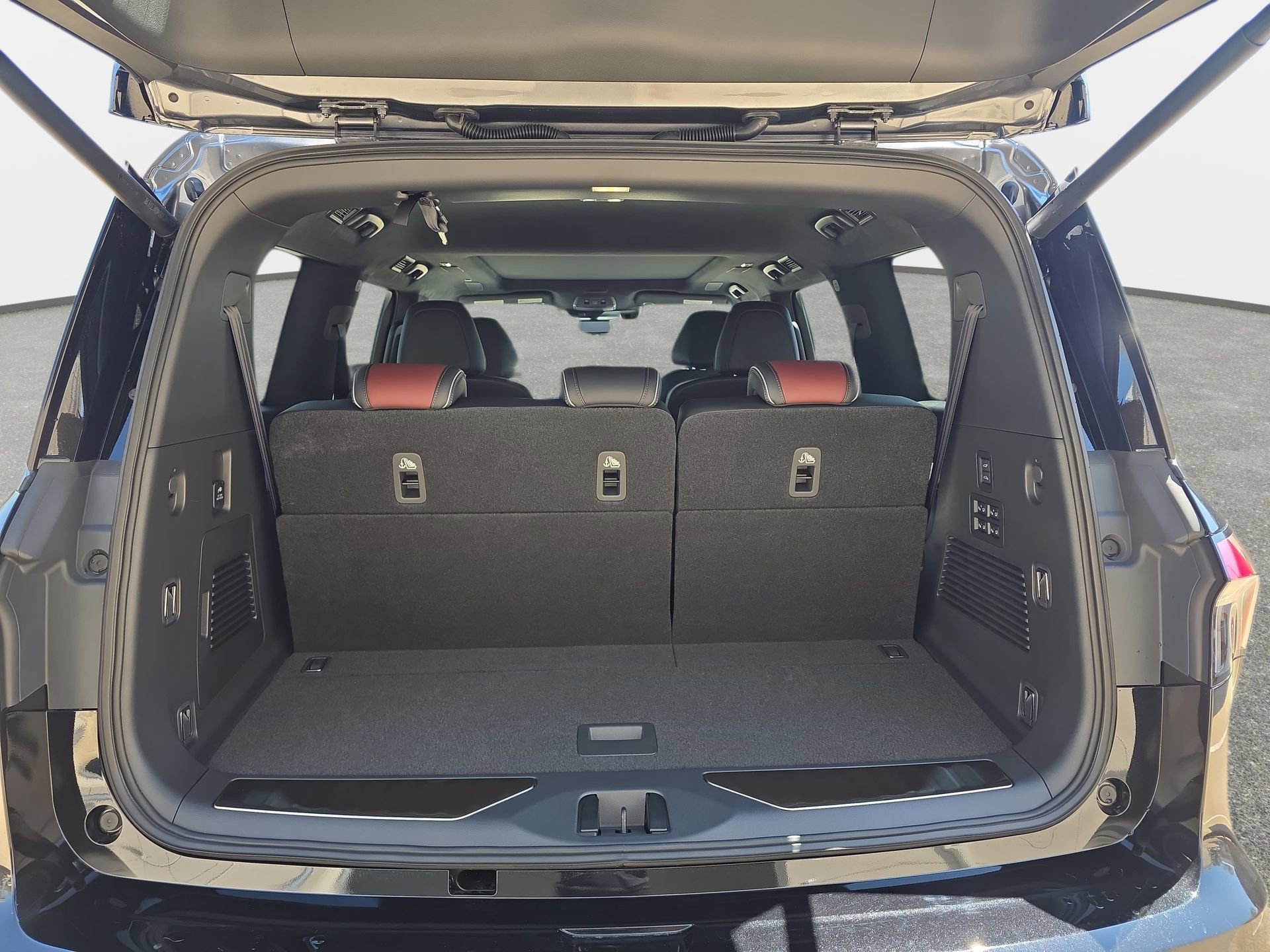 New 2026 INFINITI QX80 Autograph image 12