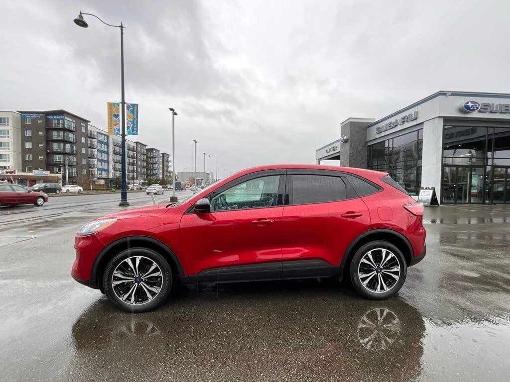 Used 2022 Ford Escape SEL w/ SEL Stealth AWD Package image 5