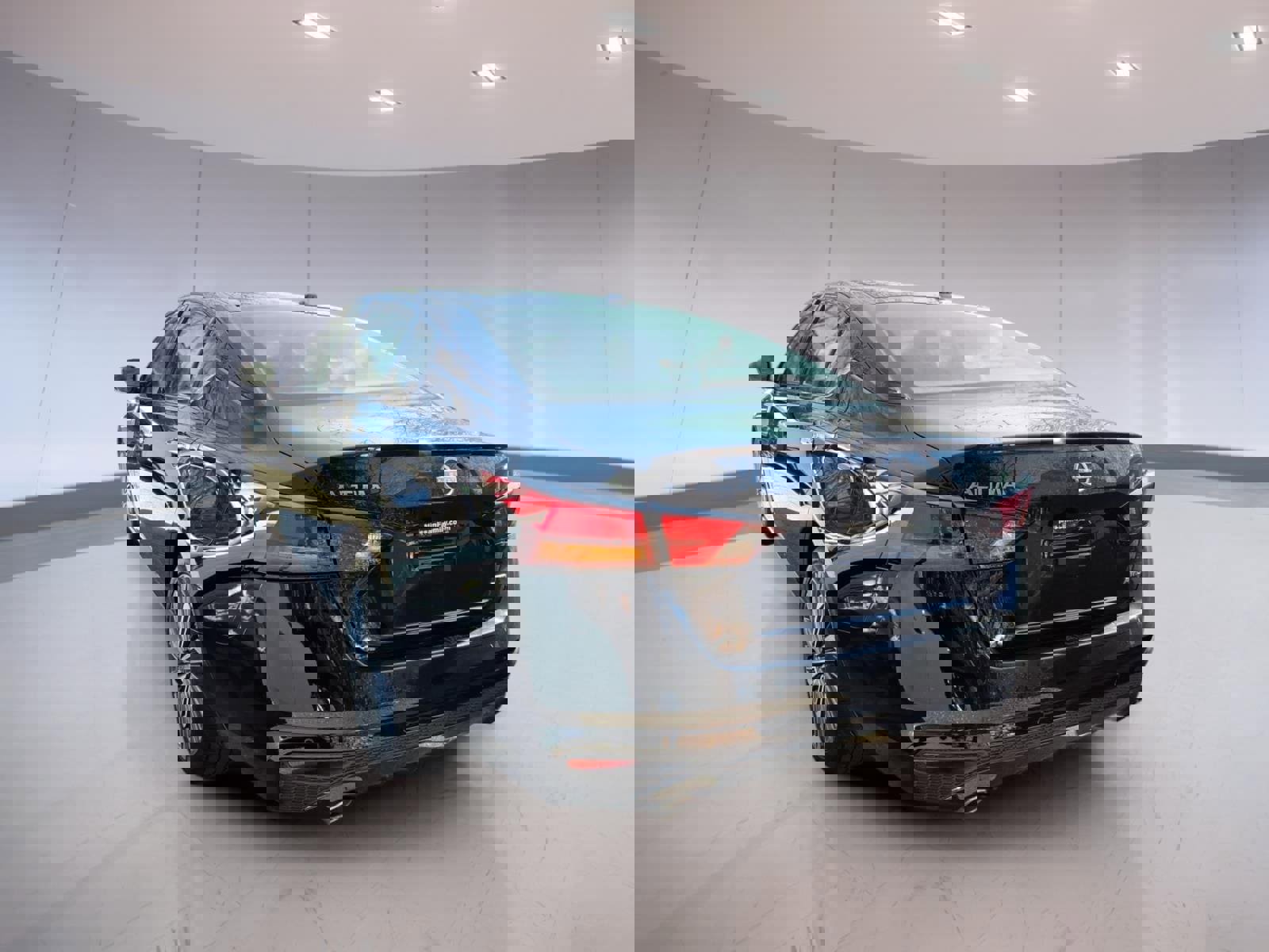 Used 2025 Nissan Altima 2.5 SL image 3