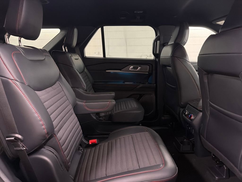 New 2026 Ford Explorer ST-Line w/ ST-Line Street Pack image 29