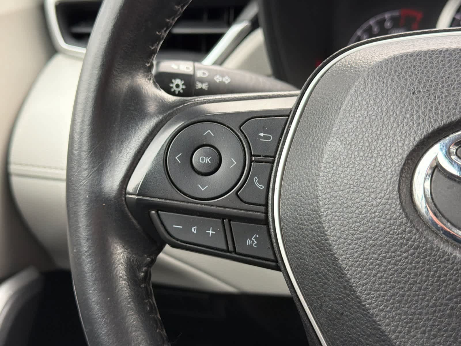 Used 2022 Toyota Corolla Cross LE FWD image 24