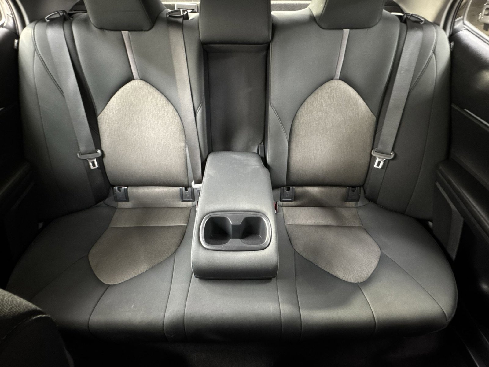 Used 2024 Toyota Camry LE FWD image 5