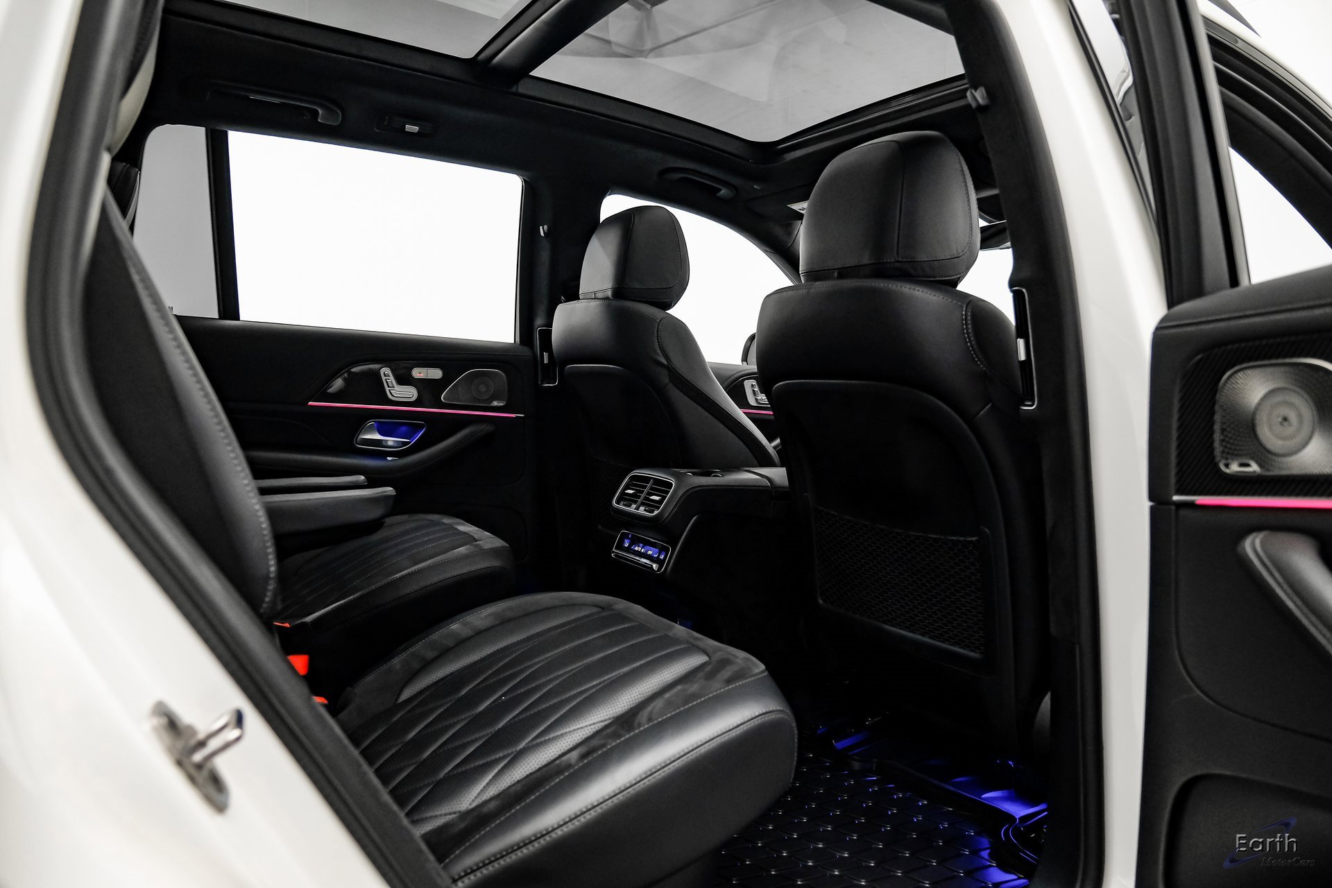 Used 2022 Mercedes-Benz GLS 63 AMG 4MATIC w/ Warmth & Comfort Package image 76