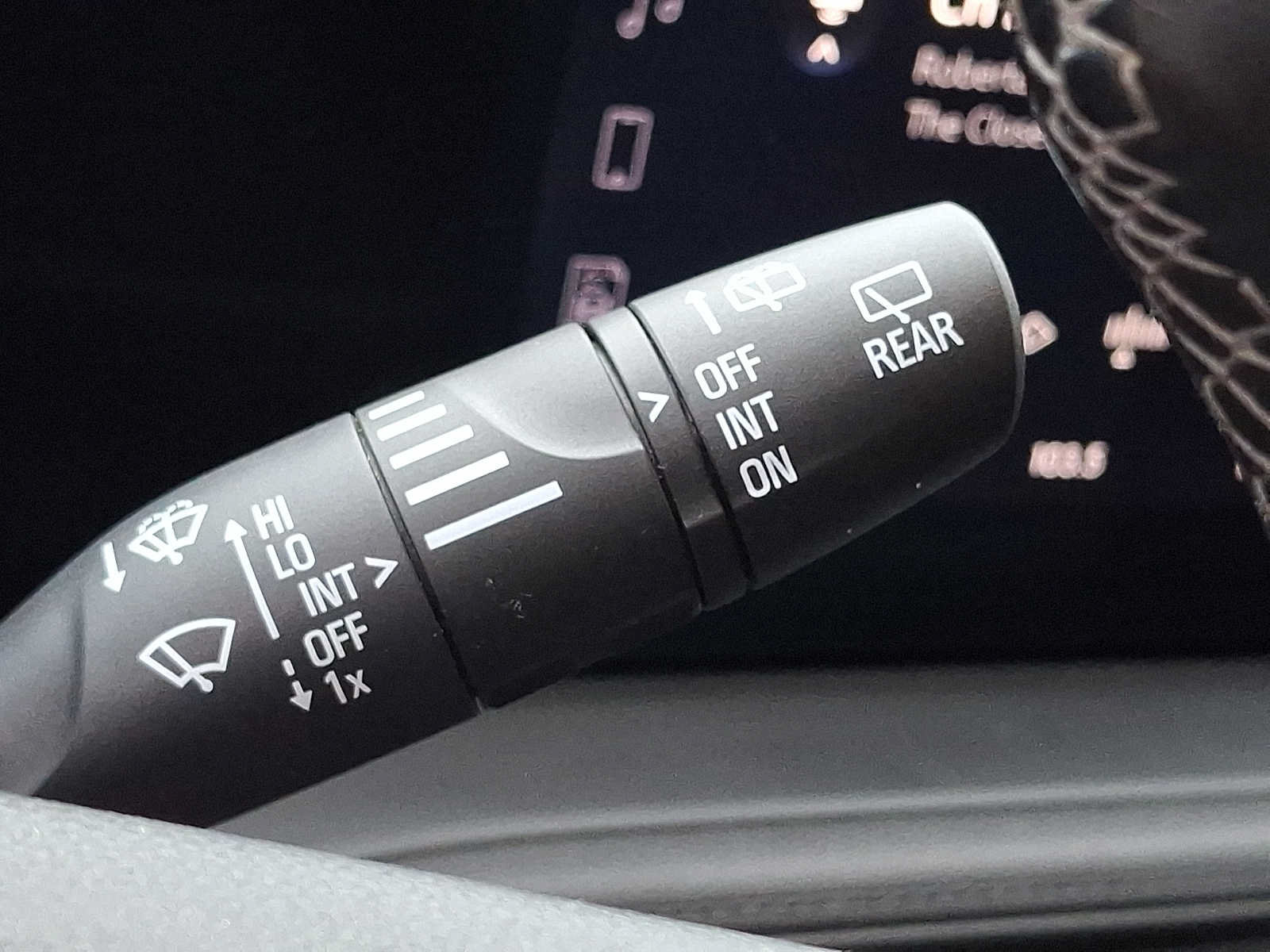 Certified 2024 Buick Encore GX Preferred FWD image 25
