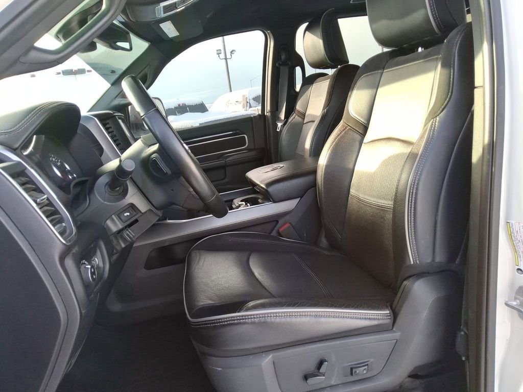 Used 2022 RAM 2500 Laramie w/ Night Edition image 12