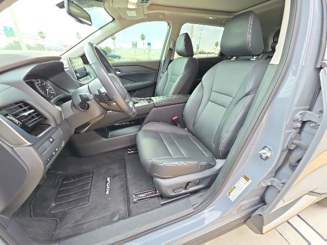 Used 2023 Nissan Rogue SL FWD image 13