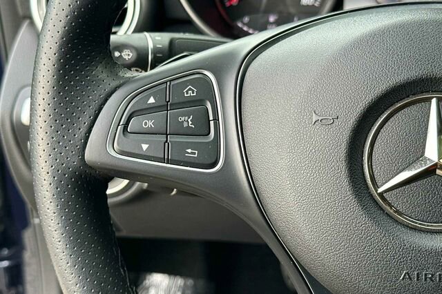 Used 2018 Mercedes-Benz C 300 4MATIC Sedan image 30