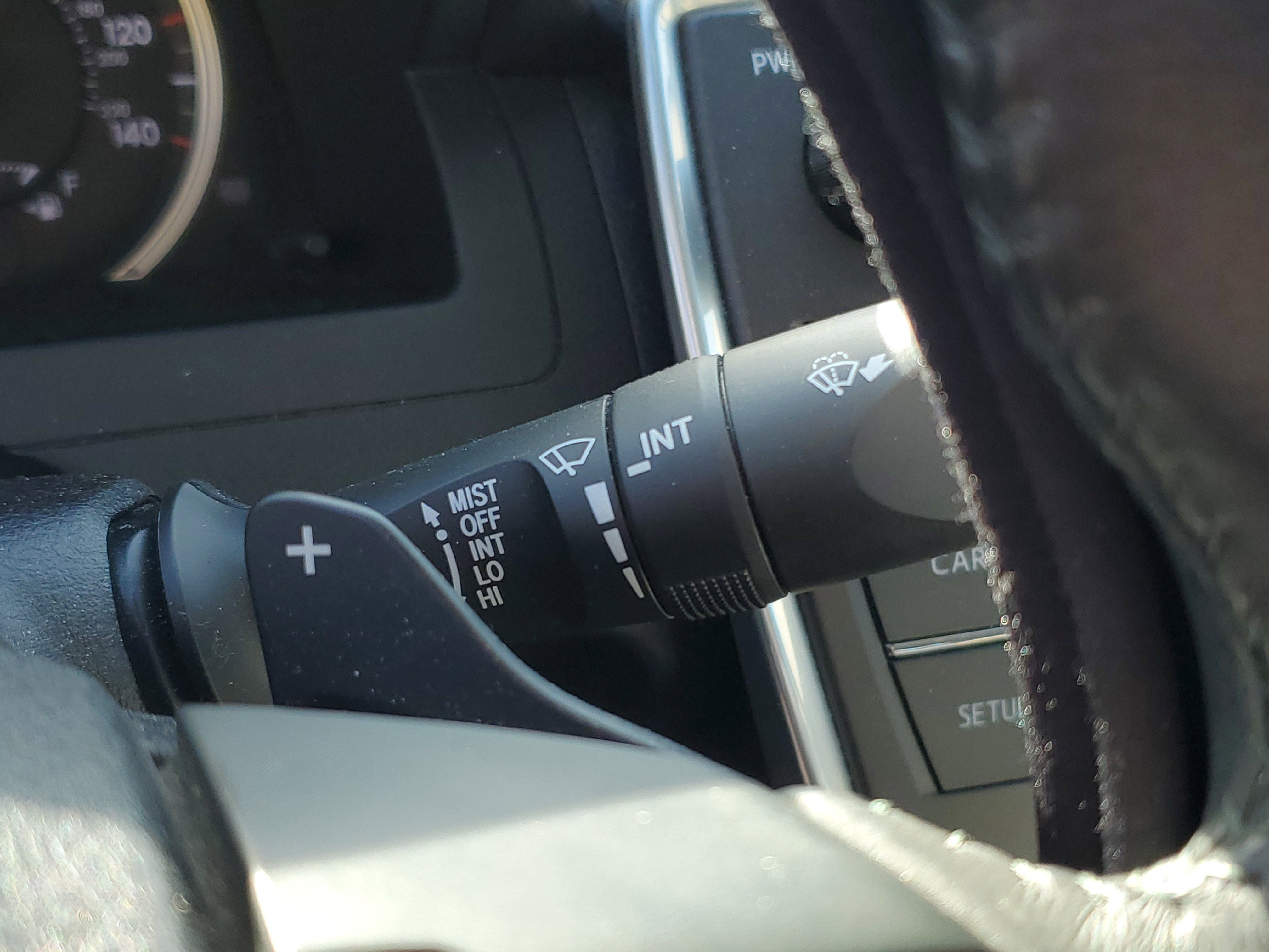 Used 2016 Toyota Camry SE image 15