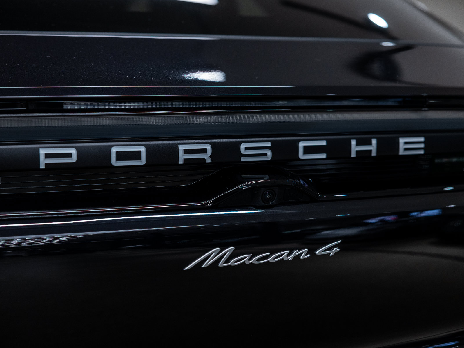 New 2026 Porsche Macan 4 Electric AWD/4WD image 23