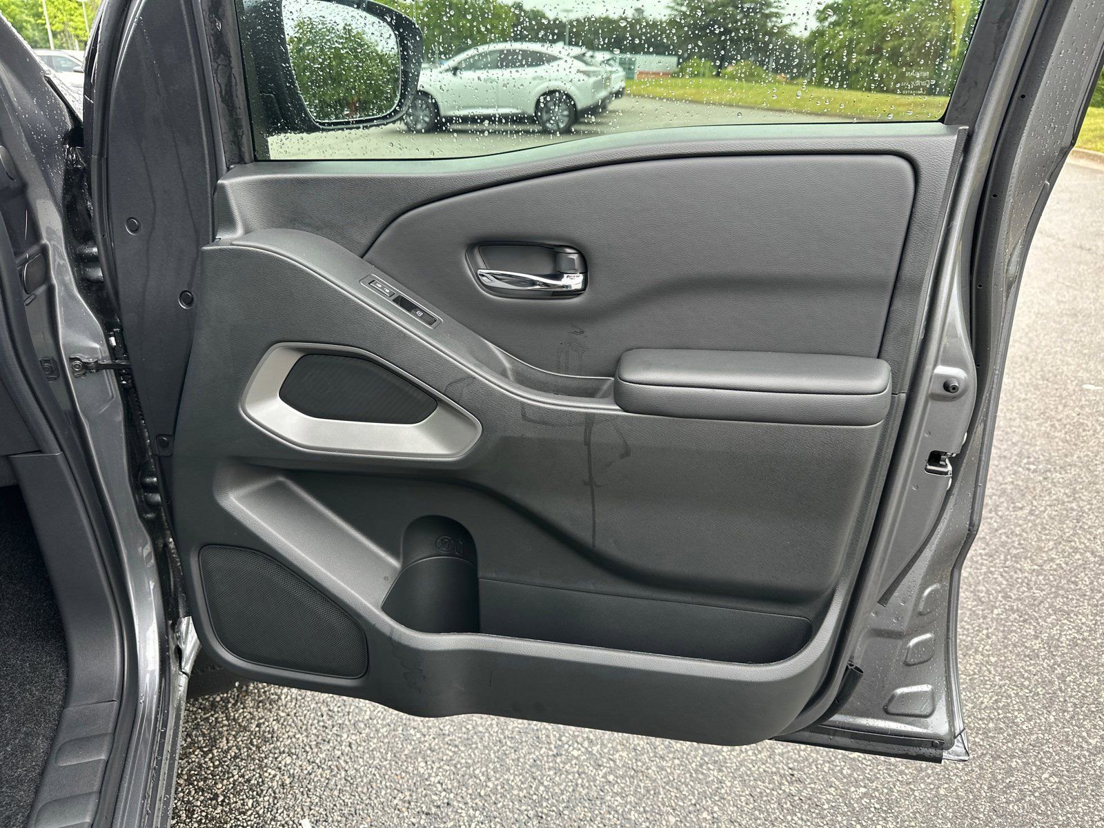 New 2026 Nissan Frontier SV w/ Tow Package RWD image 12