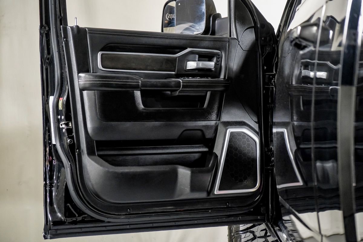 Used 2020 RAM 2500 Laramie w/ Night Edition image 34