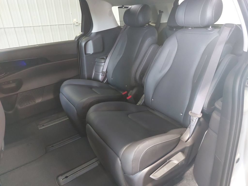 Used 2026 Kia Carnival SX Prestige FWD image 15