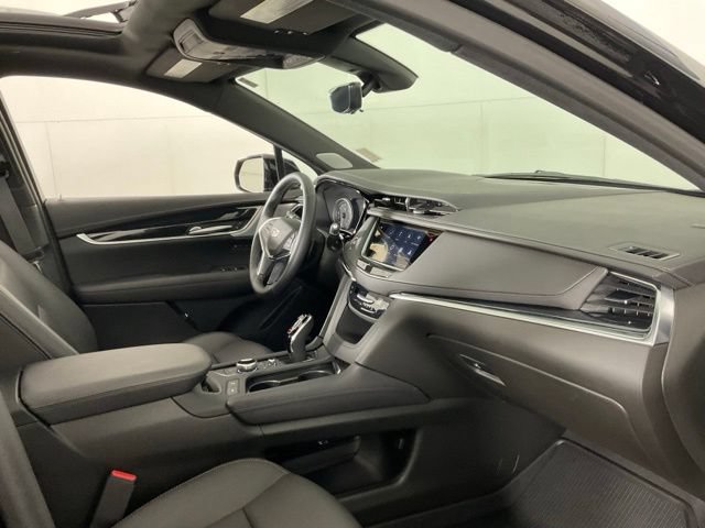 Used 2026 Cadillac XT5 Premium Luxury w/ Driver Assist Package AWD/4WD image 27
