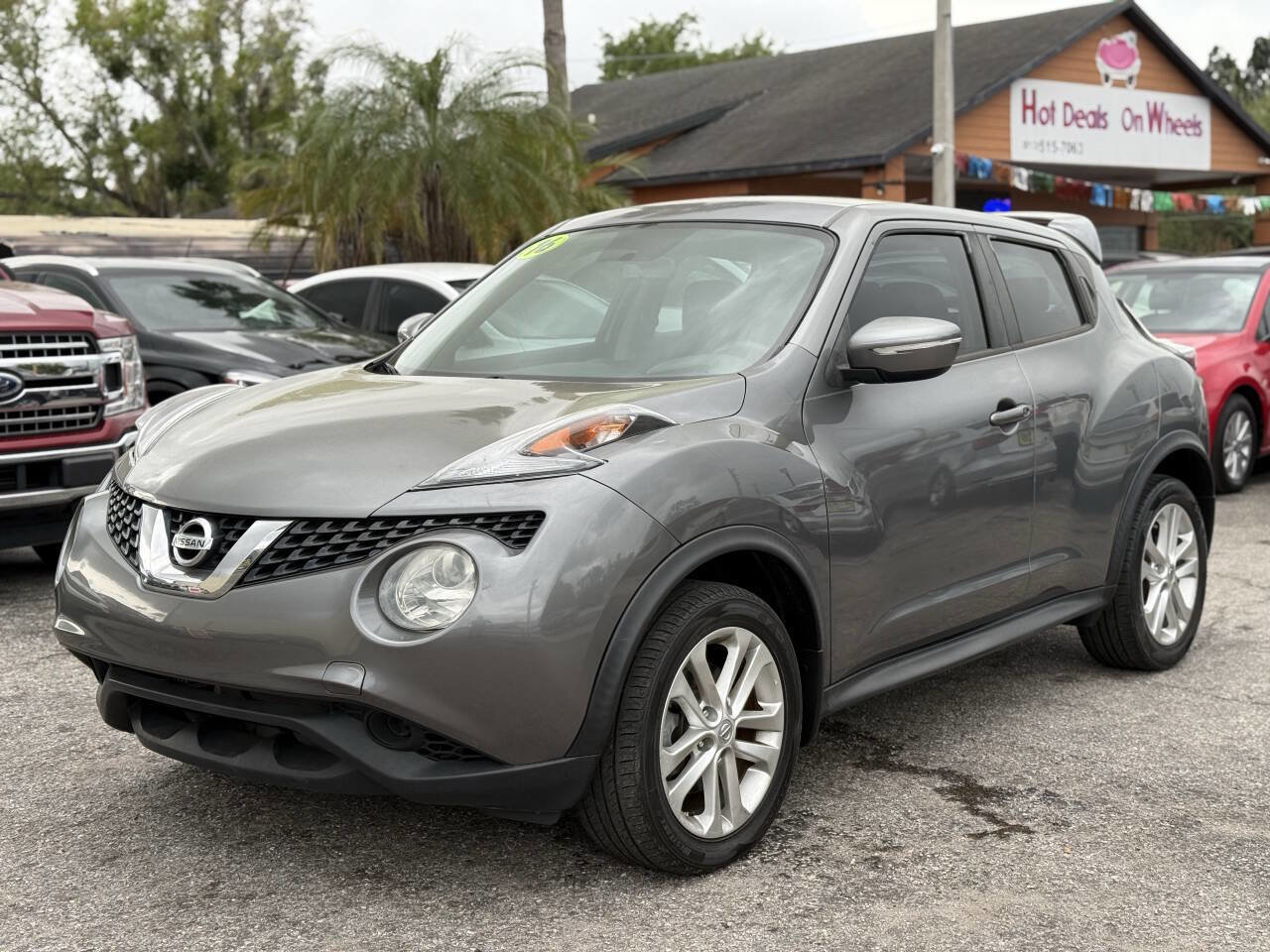 Used 2016 Nissan Juke S image 2