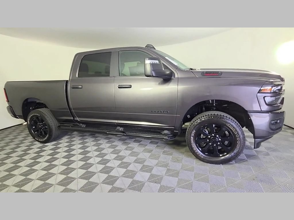 Used 2025 RAM 2500 Big Horn AWD/4WD image 35