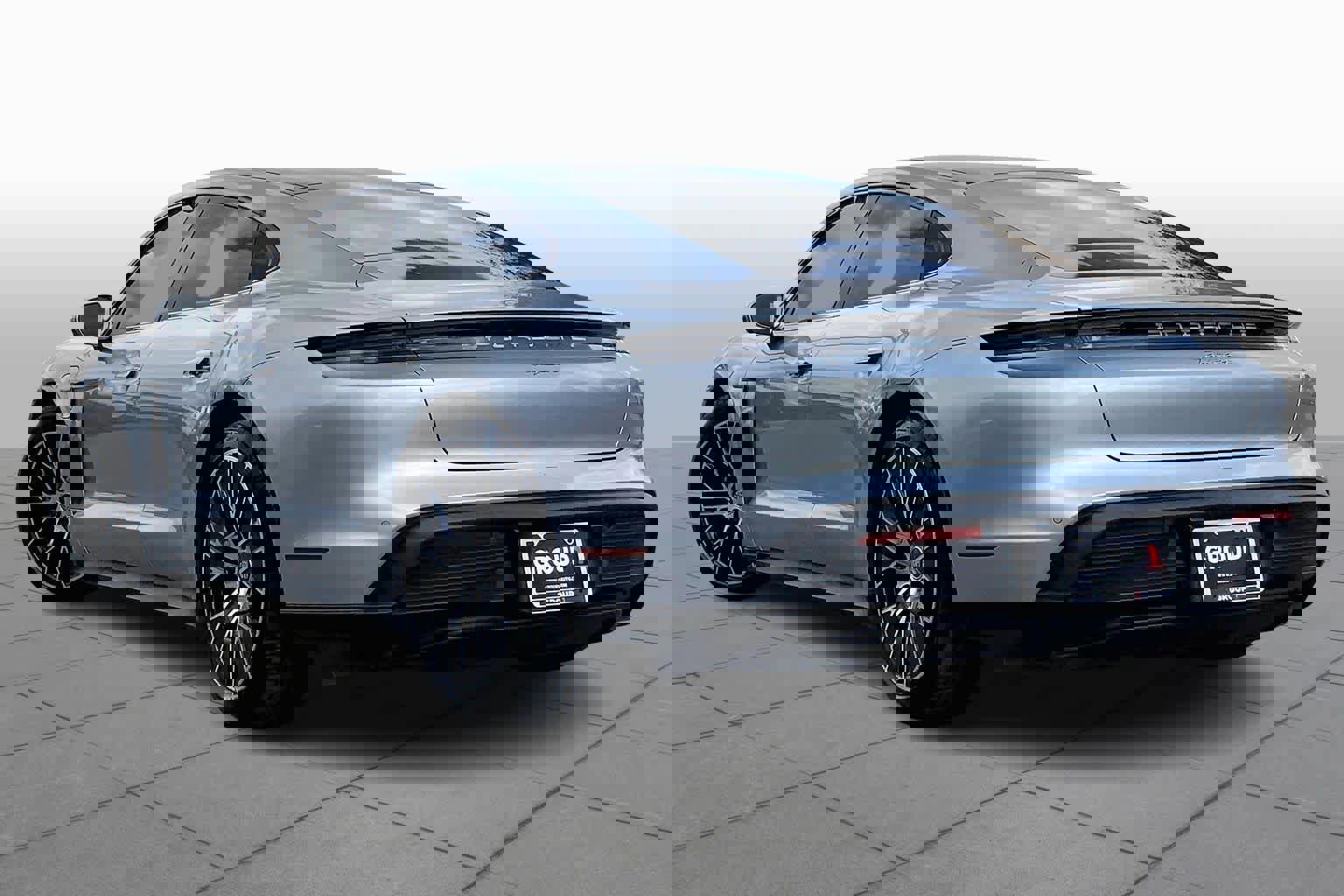 Used 2022 Porsche Taycan image 10