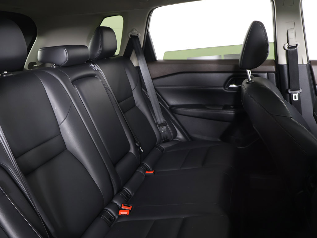 Used 2023 Nissan Rogue SL AWD/4WD image 34
