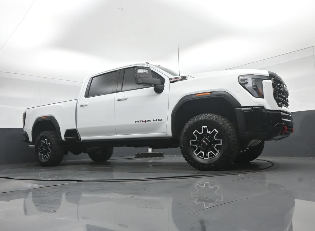 Used 2025 GMC Sierra 2500 AT4X AWD/4WD image 70